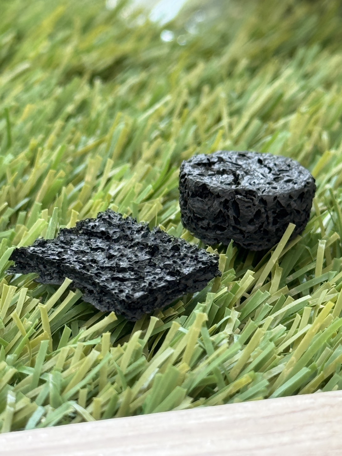 Ag NPs-GQD-Chitosan sponge's photo